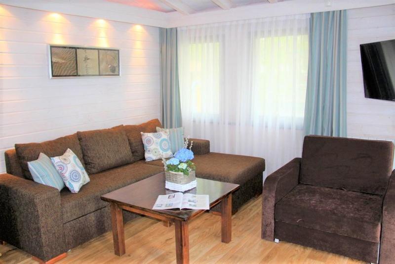 Osrodek Wczasowy Lesny Resort Mielno 梅尔诺 外观 照片